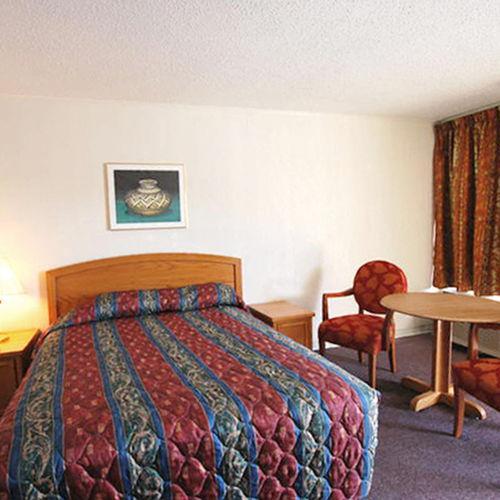 Thunderbird Motel Hillsboro Oda fotoğraf