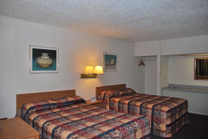 Thunderbird Motel Hillsboro Oda fotoğraf